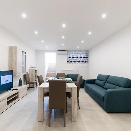 Plume Apartment By Wonderful Italy Бари Экстерьер фото