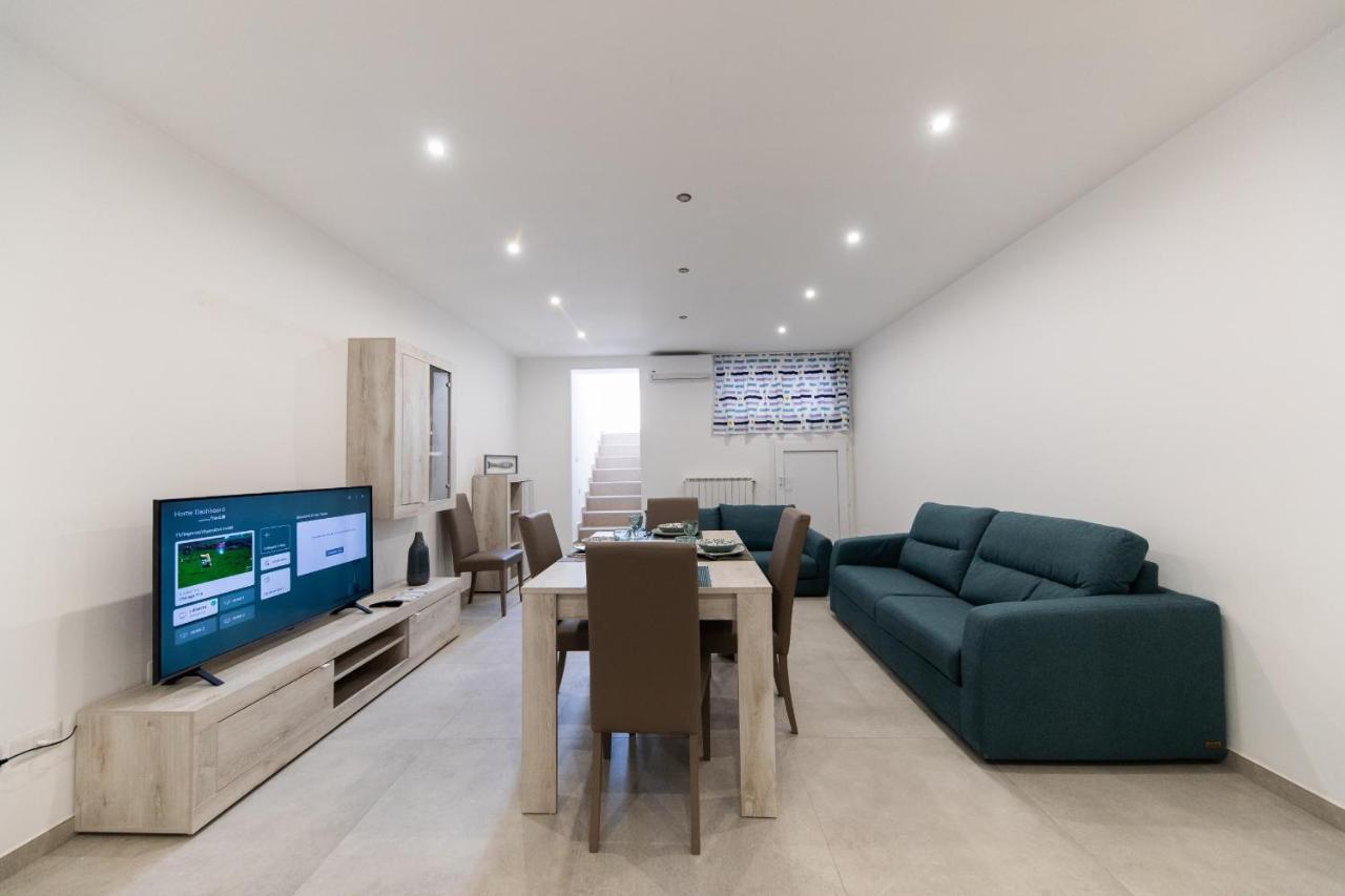 Plume Apartment By Wonderful Italy Бари Экстерьер фото